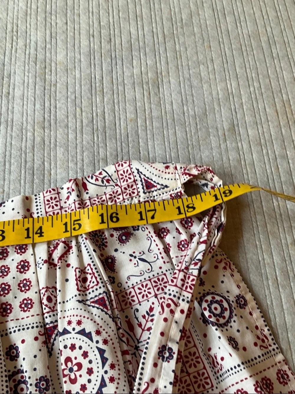 Vintage, handmade 1/2 apron White and dark red, blue